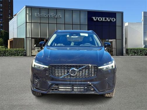 2025 Volvo XC60 Plug-In Hybrid Plus