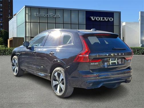 2025 Volvo XC60 Plug-In Hybrid Plus