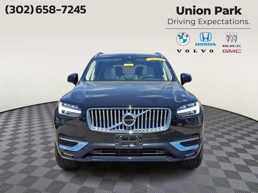 Onyx Black Metallic 2023 Volvo XC90 Plus