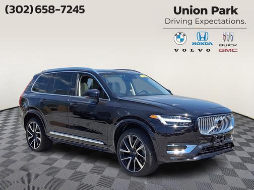 Onyx Black Metallic 2023 Volvo XC90 Plus