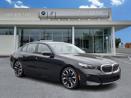 Black Sapphire Metallic 2024 BMW i5 M60