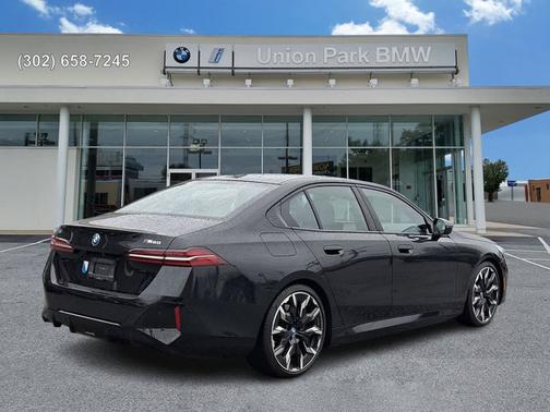 Black Sapphire Metallic 2024 BMW i5 M60