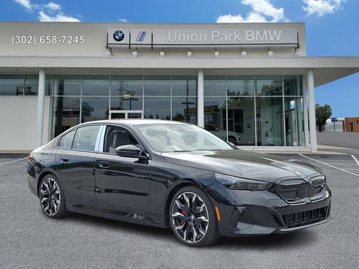 Black Sapphire Metallic 2026 BMW i5 M60