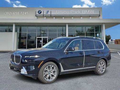 Black Sapphire Metallic 2026 BMW X7 xDrive40i