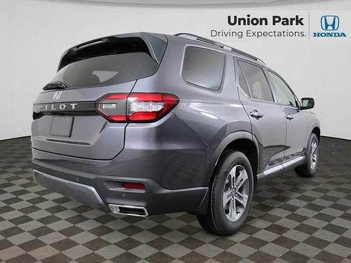 Modern Steel Metallic 2026 Honda Pilot EX-L