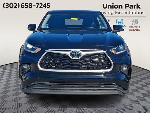2021 Toyota Highlander LE