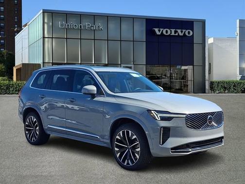 Vapour Grey Metallic 2026 Volvo XC90 Plus