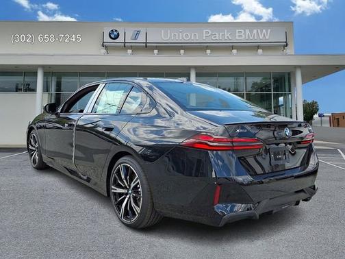 Black Sapphire Metallic 2027 BMW 540 540i xDrive
