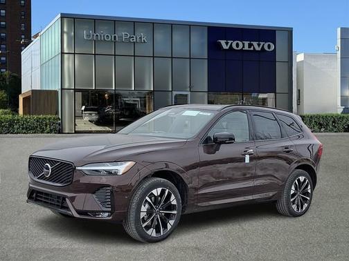 2026 Volvo XC60 Plus