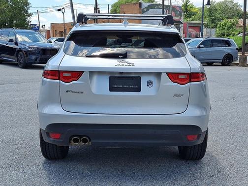 2017 Jaguar F-PACE 20d Prestige