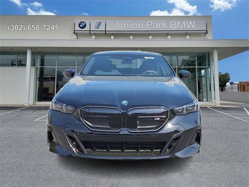 2025 BMW i5 M60