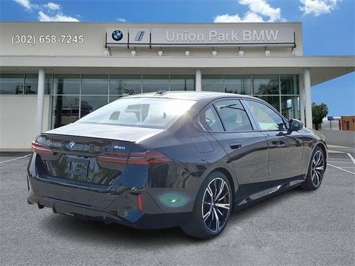 2025 BMW i5 M60