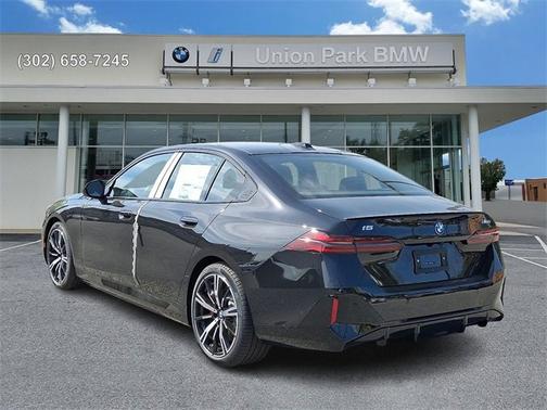 2025 BMW i5 M60