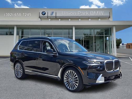 Black Sapphire Metallic 2027 BMW X7 xDrive40i