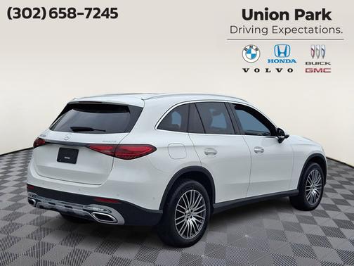 Polar White - 149 2023 Mercedes-Benz GLC 300 Base