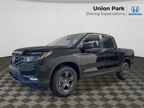 Crystal Black Pearl 2026 Honda Ridgeline TrailSport