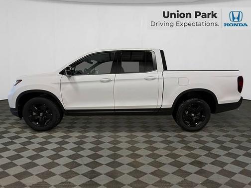 Platinum White Pearl 2026 Honda Ridgeline Black Edition