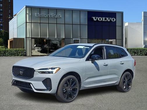 Vapour Grey Metallic 2026 Volvo XC60 Ultra Black Edition