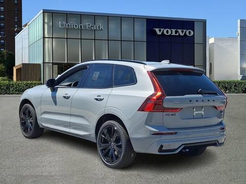 Vapour Grey Metallic 2026 Volvo XC60 Ultra Black Edition