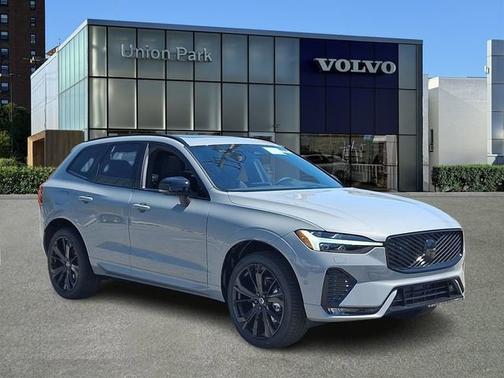 Vapour Grey Metallic 2026 Volvo XC60 Ultra Black Edition