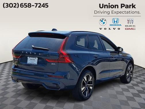 Denim Blue Metallic 2026 Volvo XC60 Core