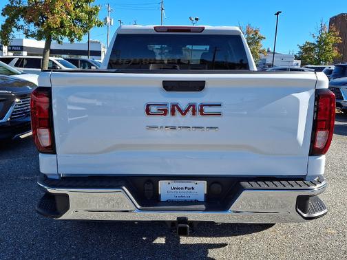 Summit White 2026 GMC Sierra 1500 Pro