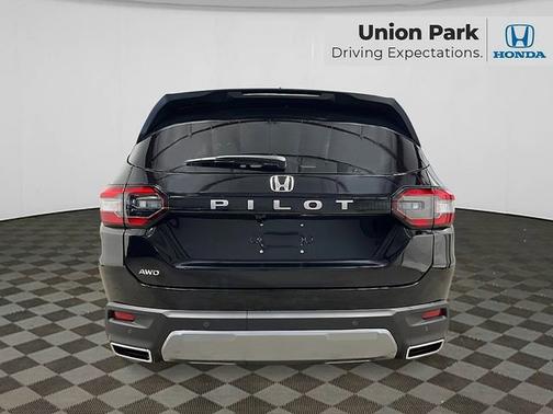 Crystal Black Pearl 2026 Honda Pilot EX-L