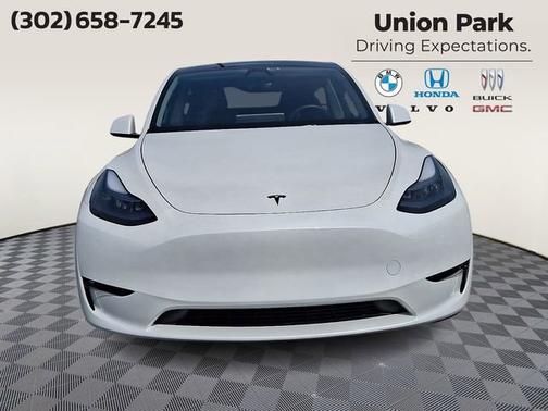White 2025 Tesla Model Y Long Range