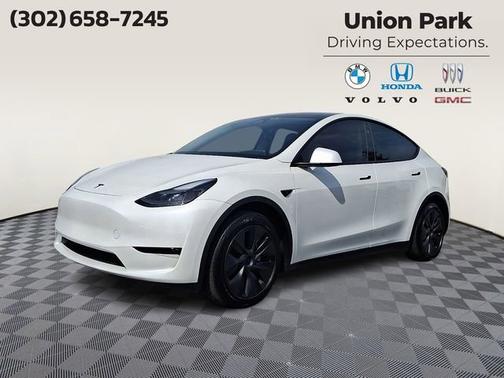 White 2025 Tesla Model Y Long Range