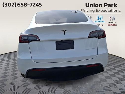 White 2025 Tesla Model Y Long Range