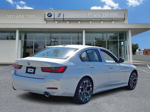 Mineral White Metallic 2026 BMW 330 330i xDrive
