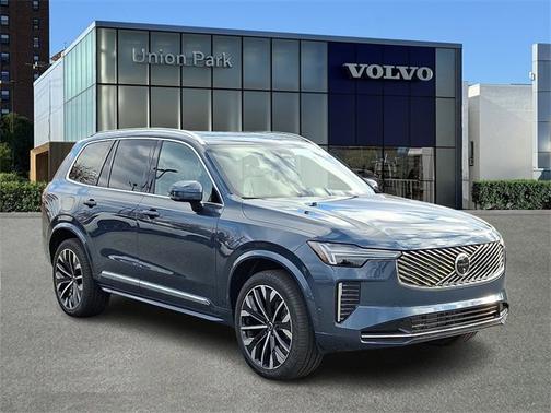 2026 Volvo XC90 Plus