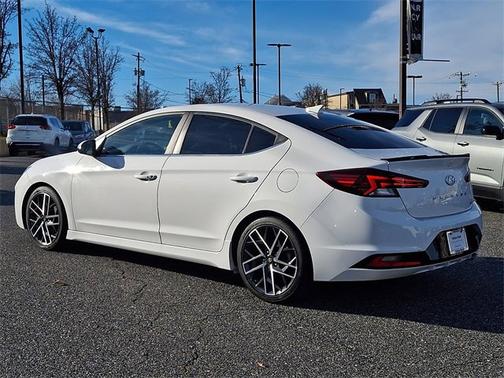 2020 Hyundai ELANTRA Sport