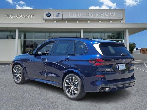 Tanzanite Blue II Metallic 2026 BMW X5 xDrive50e