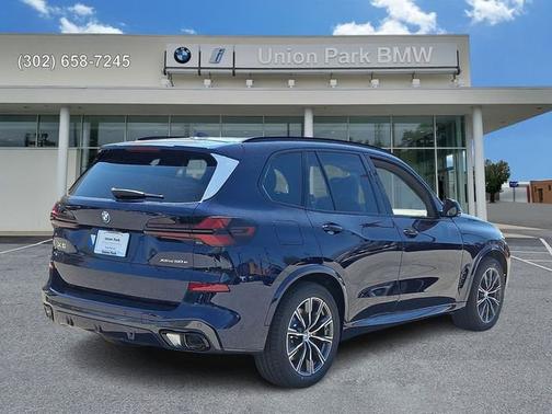 Tanzanite Blue II Metallic 2026 BMW X5 xDrive50e