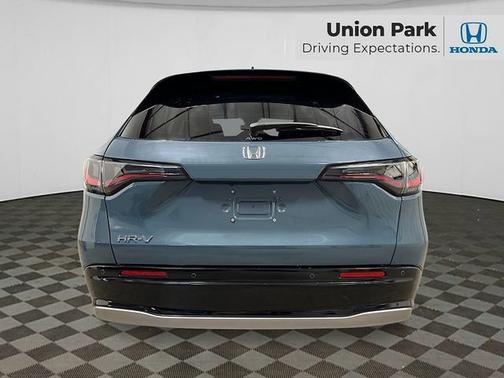 Nordic Forest Pearl 2026 Honda HR-V EX-L