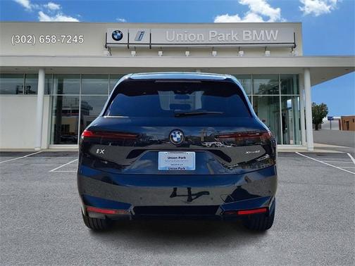 2026 BMW iX xDrive60