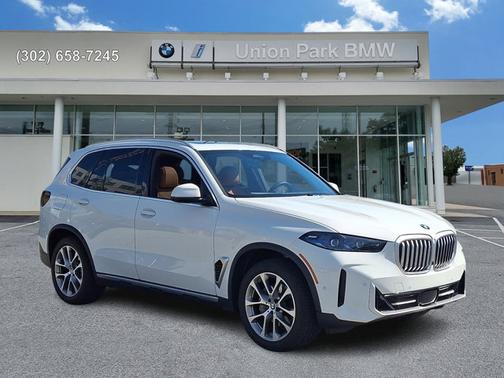 Alpine White 2024 BMW X5 xDrive40i
