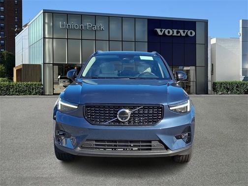 2026 Volvo XC40 Ultra