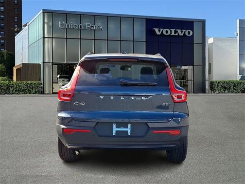 2026 Volvo XC40 Ultra