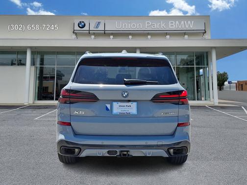 Brooklyn Grey Metallic 2026 BMW X5 xDrive50e