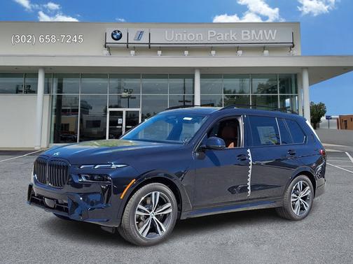 Carbon Black Metallic 2027 BMW X7 xDrive40i