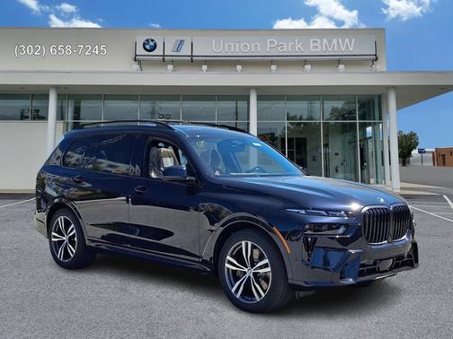 Carbon Black Metallic 2027 BMW X7 xDrive40i