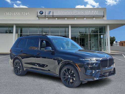Black Sapphire Metallic 2024 BMW X7 xDrive40i