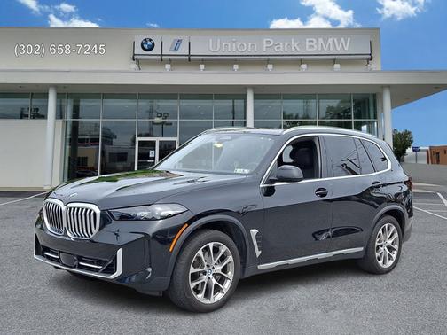Black Sapphire Metallic 2024 BMW X5 xDrive40i