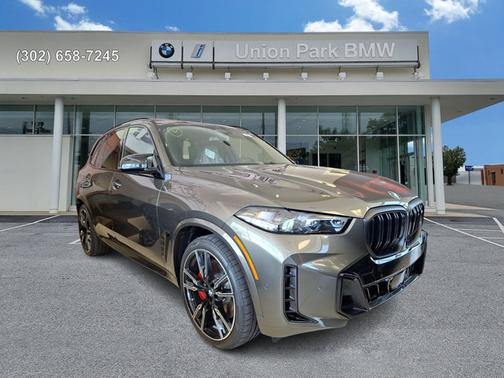 Manhattan Green Metallic 2026 BMW X5 M60i