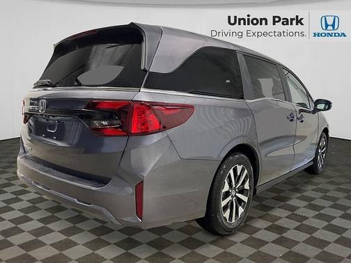 Modern Steel Metallic 2026 Honda Odyssey EX-L