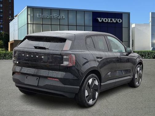 2026 Volvo EX30 Plus