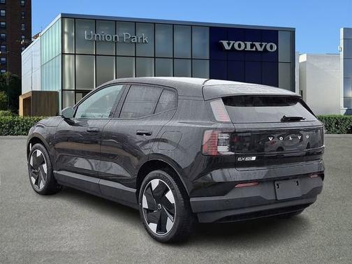 2026 Volvo EX30 Plus