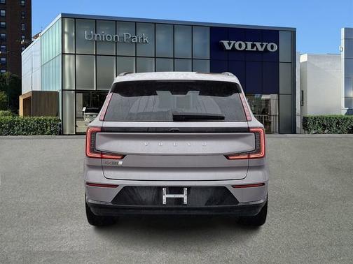 2026 Volvo EX90 Ultra